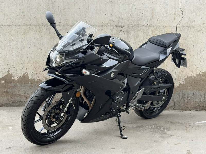 二手豪爵铃木GSX250R