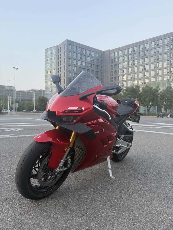 二手张雪机车820RR