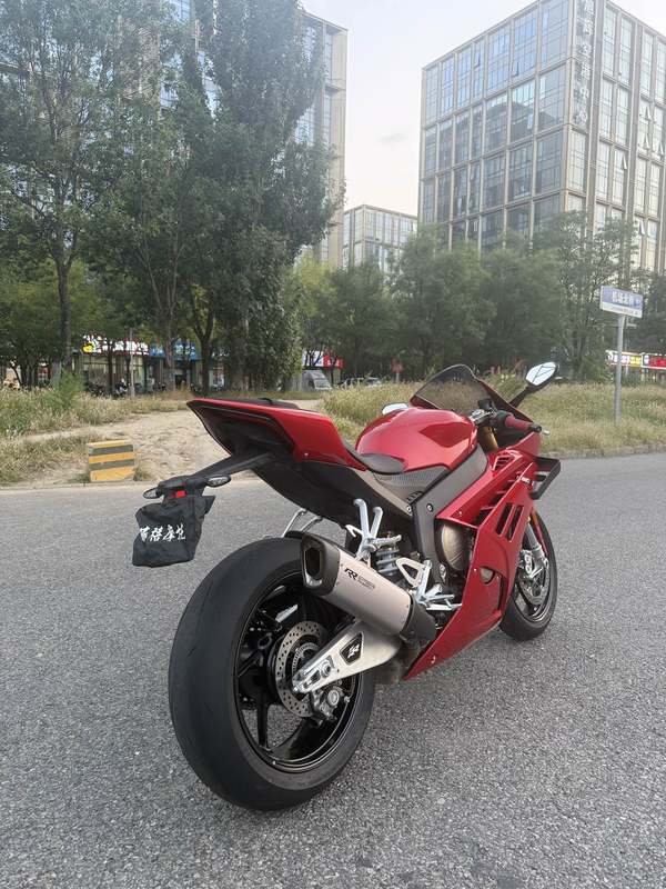 二手张雪机车820RR