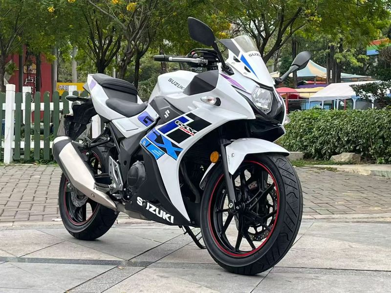 二手豪爵铃木GSX250R