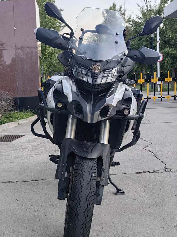 二手贝纳利金鹏 TRK502