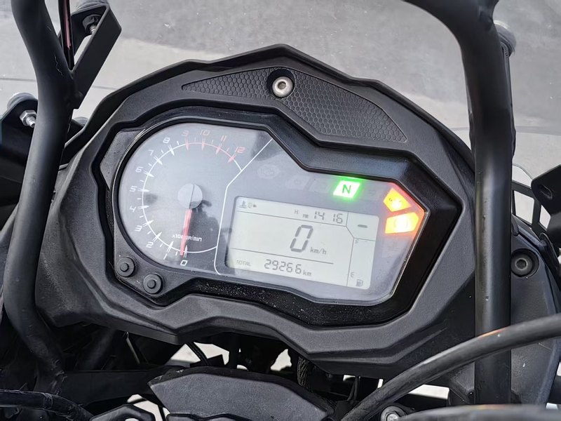 二手贝纳利金鹏 TRK502