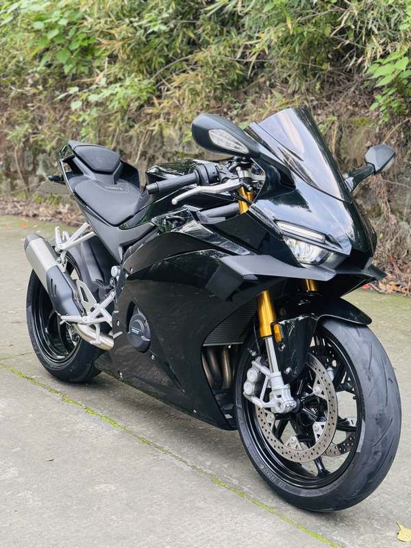 二手张雪机车500RR