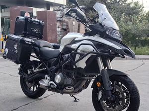 二手贝纳利金鹏 TRK502