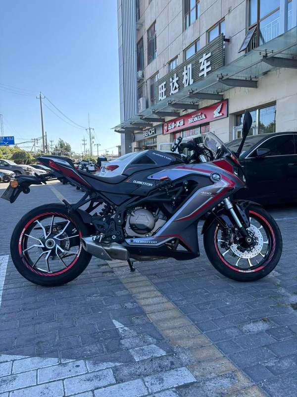二手QJMOTOR赛400