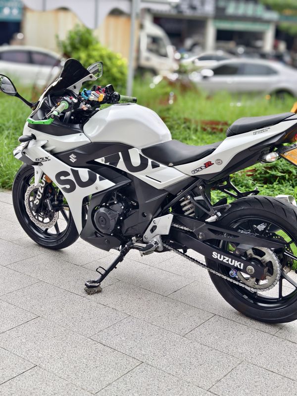 二手豪爵铃木GSX250R