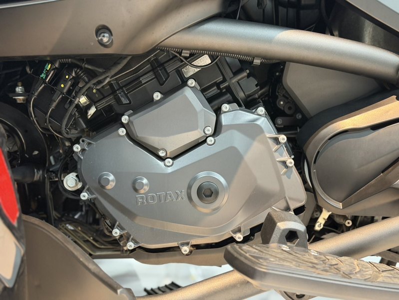 二手庞巴迪Spyder F3 