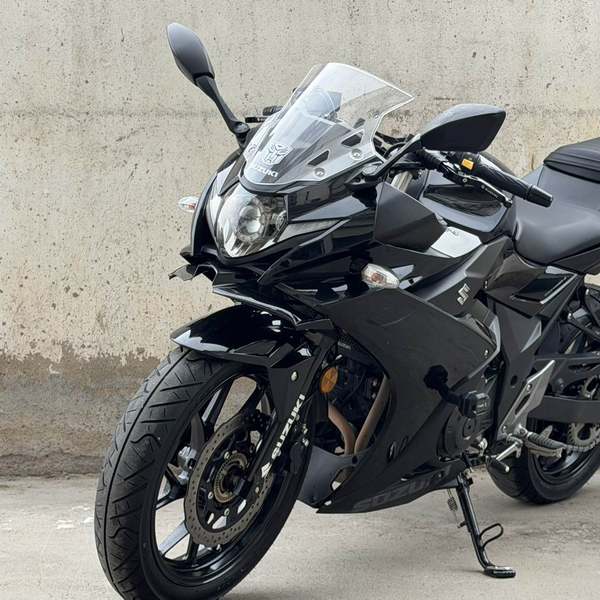 二手豪爵铃木GSX250R