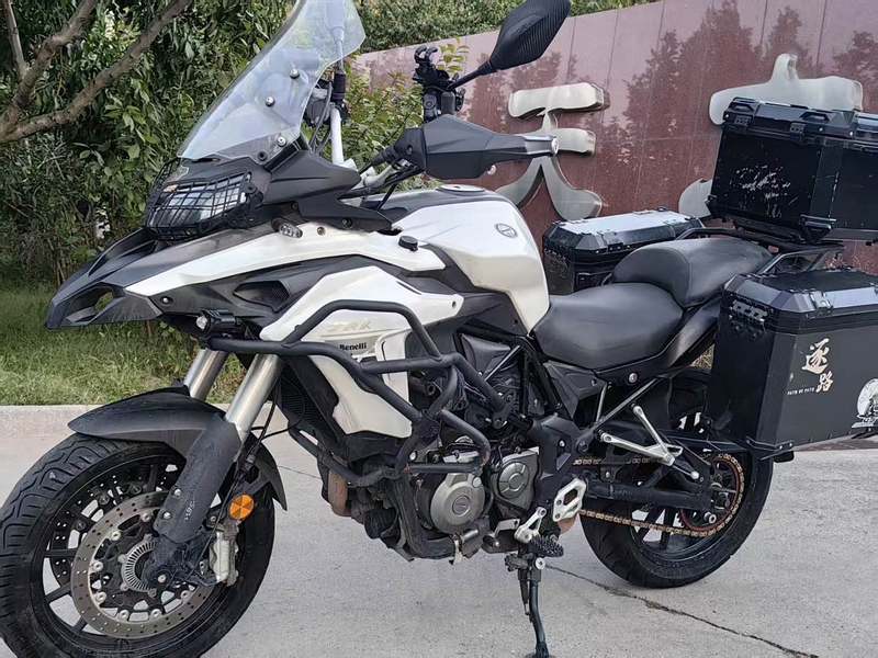 二手贝纳利金鹏 TRK502