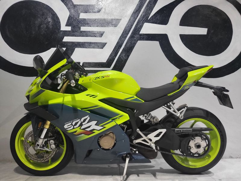 二手张雪机车500RR