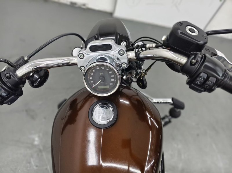 二手哈雷戴维森1200 Custom