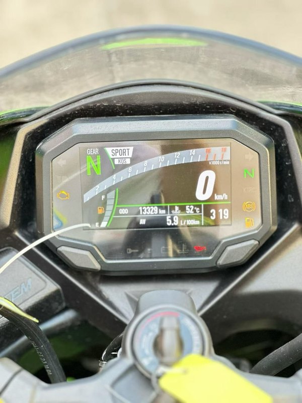 二手川崎ZX-4R
