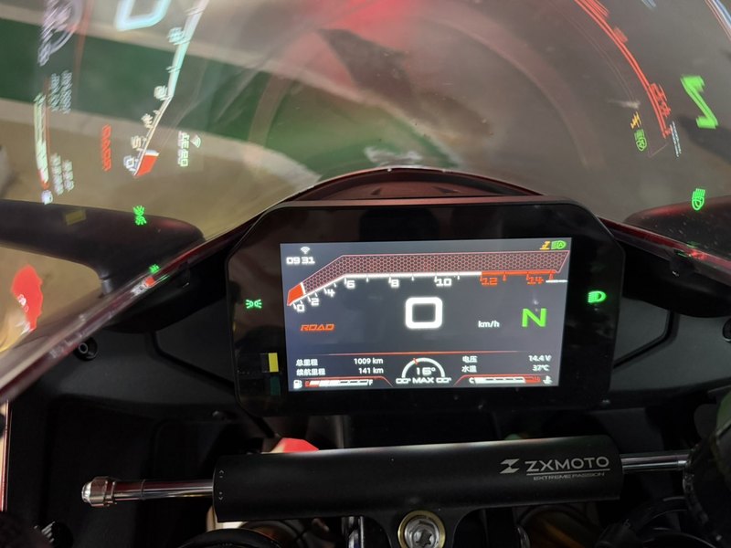 二手张雪机车820RR