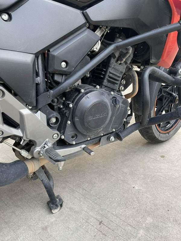 二手豪爵铃木DL250