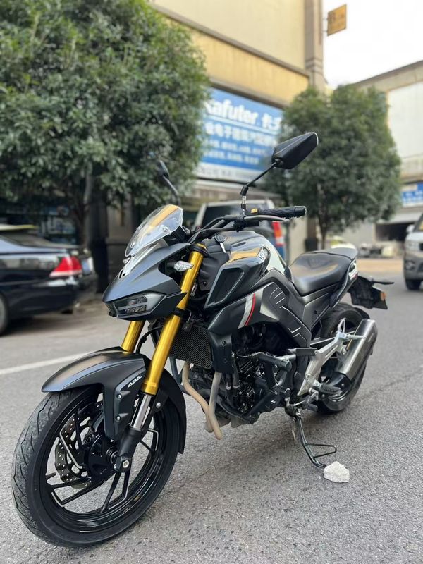 二手豪爵XCR300
