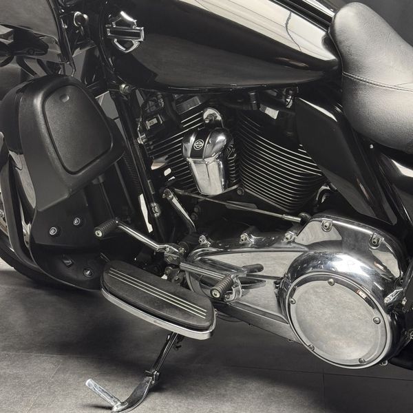 二手哈雷戴维森公路滑翔 Road Glide