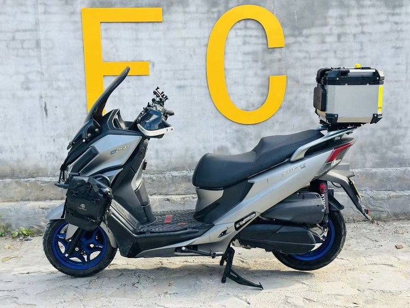 二手光阳赛艇 ST250