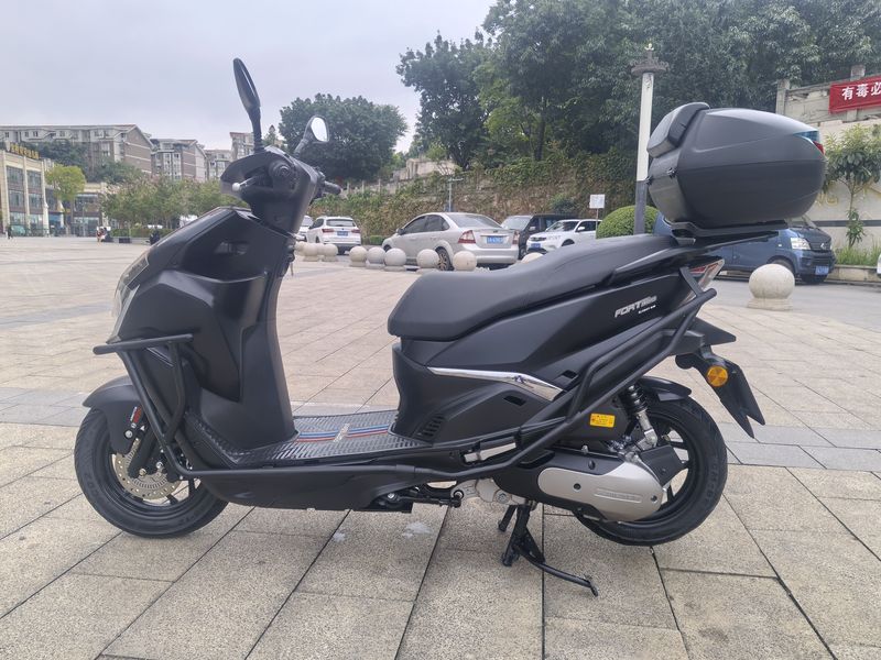 二手QJMOTOR鸿150RS