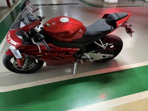 二手张雪机车820RR