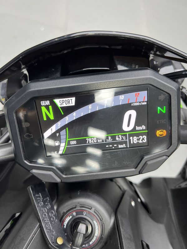 二手川崎Z900