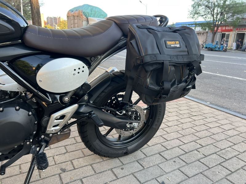 二手凯旋Scrambler 400 X