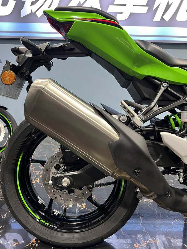 二手川崎ZX-4R