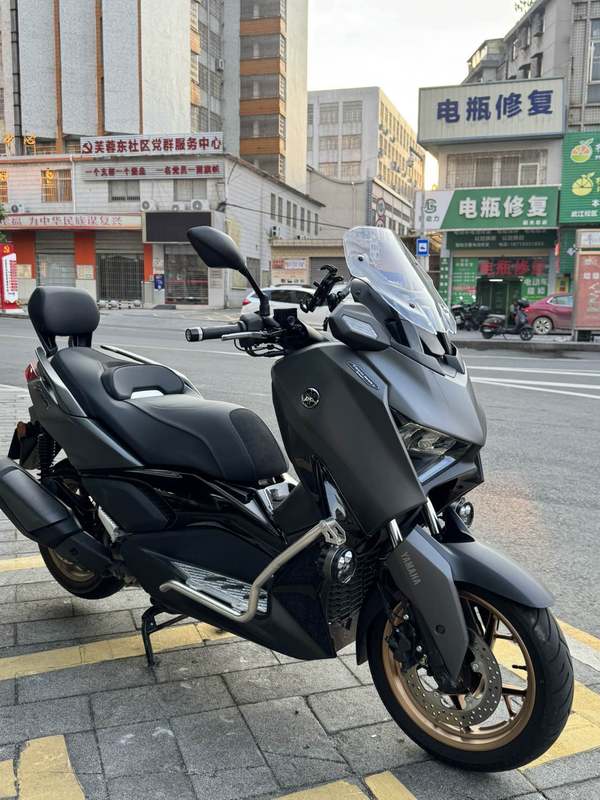 二手雅马哈XMAX