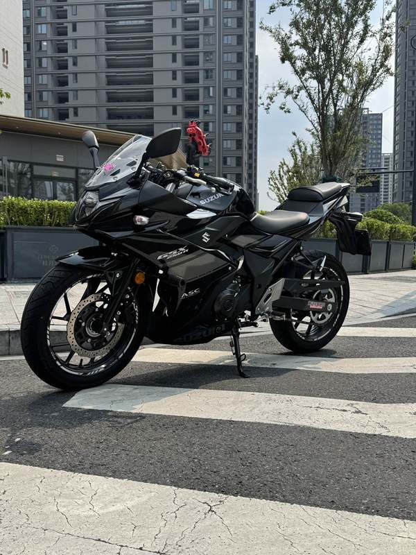 二手豪爵铃木GSX250R