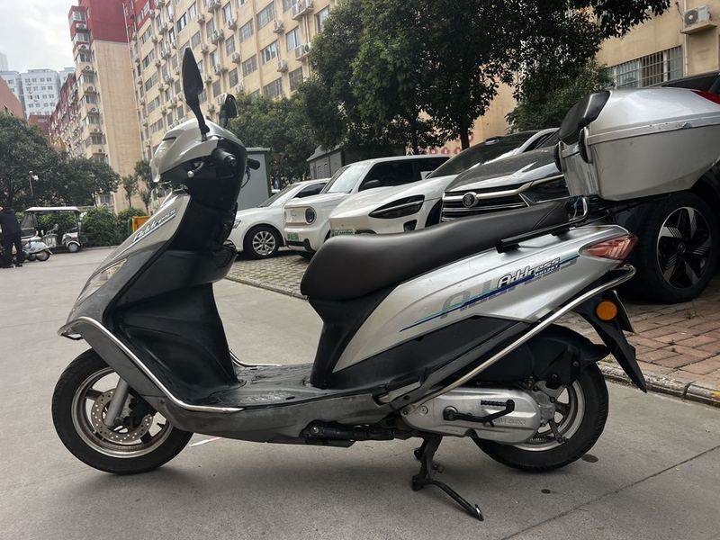 二手济南铃木优友 UU125i