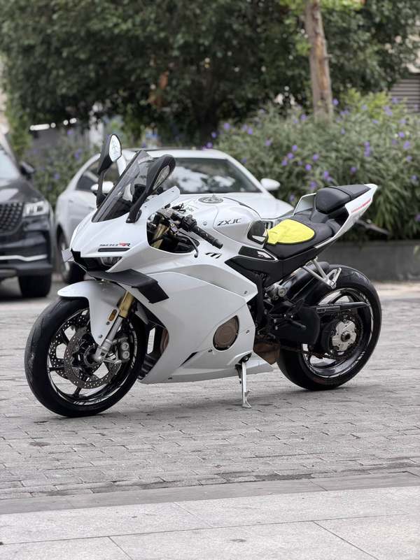 二手张雪机车500RR