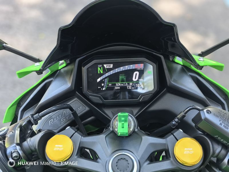 二手川崎ZX-4R
