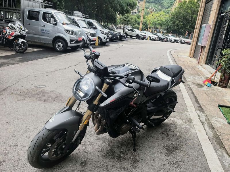 二手QJMOTOR追600