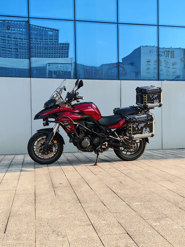 二手贝纳利金鹏 TRK502