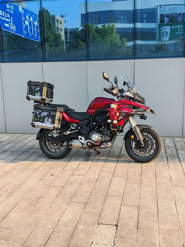 二手贝纳利金鹏 TRK502