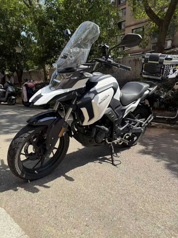 二手五羊本田猛鸷 CB190X