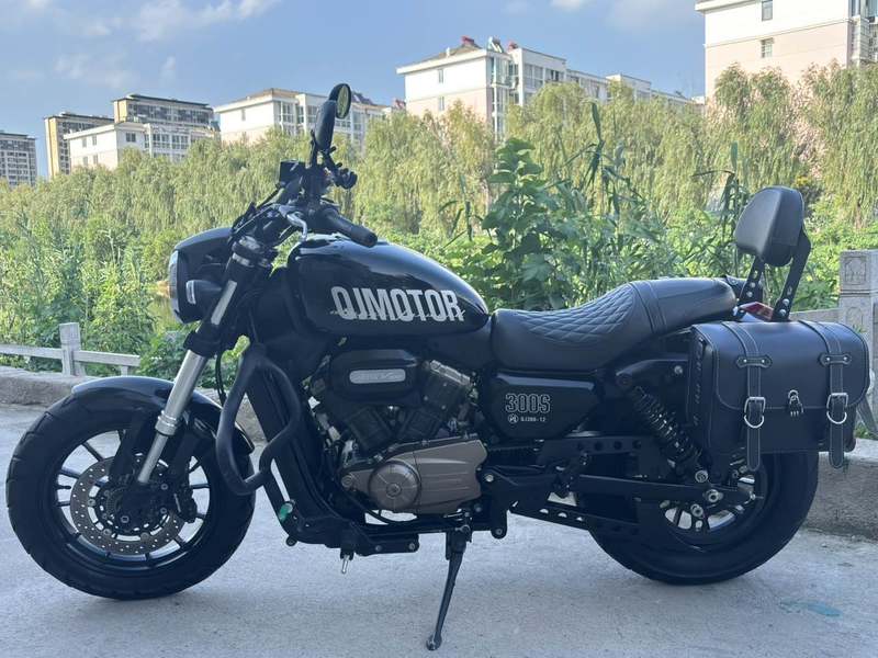 二手QJMOTOR闪300