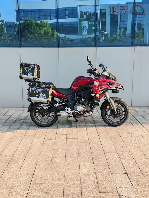 二手贝纳利金鹏 TRK502