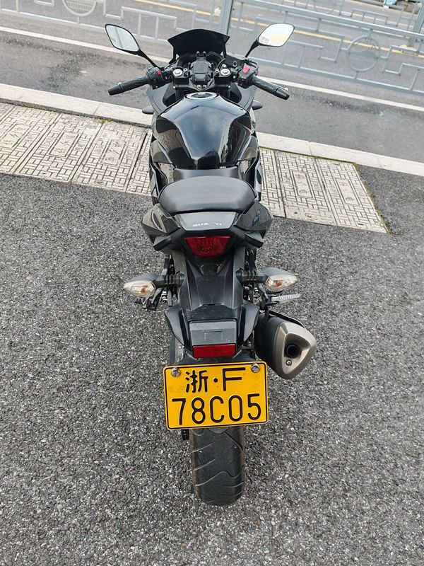 二手豪爵铃木GSX250R