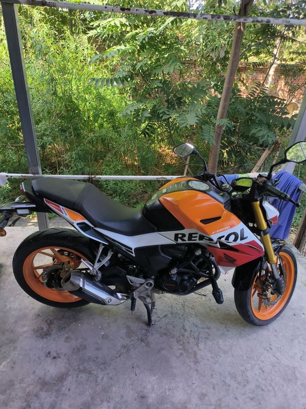 二手五羊本田CB190R 暴锋眼