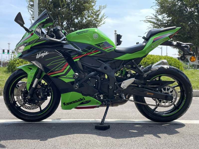 二手川崎ZX-4R