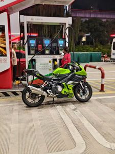 二手贝纳利龙卷风 Tornado 302R