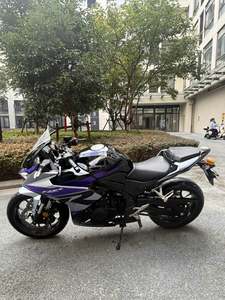二手本田CBR400R