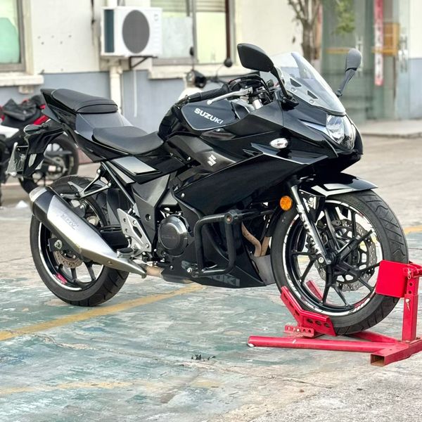二手豪爵铃木GSX250R