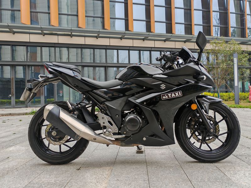 二手豪爵铃木GSX250R