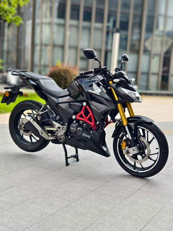 二手五羊本田CB190R 暴锋眼