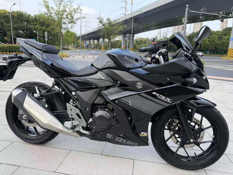 二手豪爵铃木GSX250R