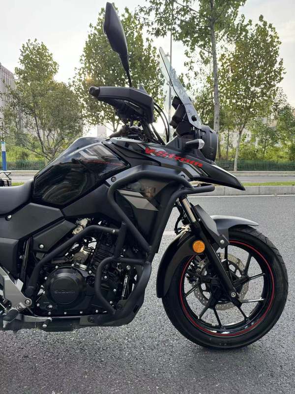 二手豪爵铃木DL250