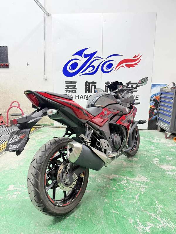 二手豪爵铃木GSX250R