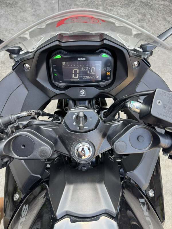 二手豪爵铃木GSX250R