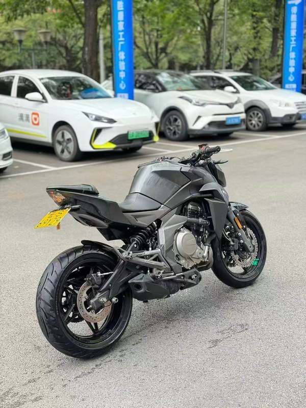 二手春风650NK